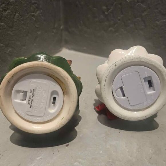 Set of 2 Mini 5" Ceramic Nostalgic Christmas Tree Ornaments Battery Operated - Picture 4 of 4